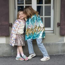 Capa brillante sirena azul