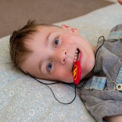 Colgante Mordedor Strike Energy