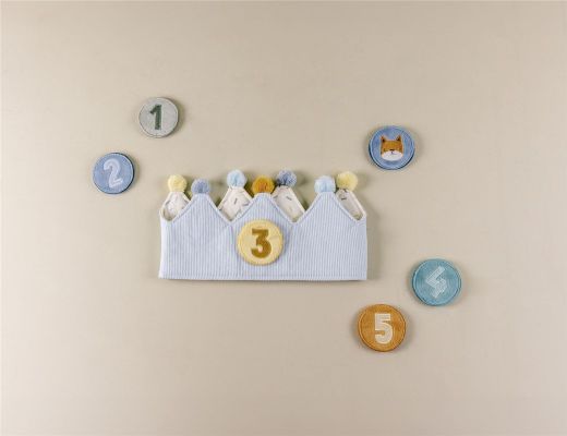 Corona de cumpleaños azul