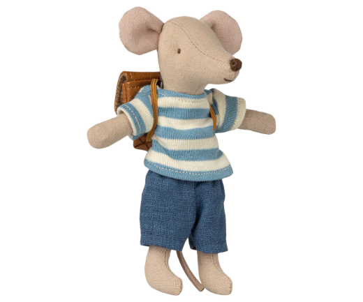 Hermano mayor, mochila marrón