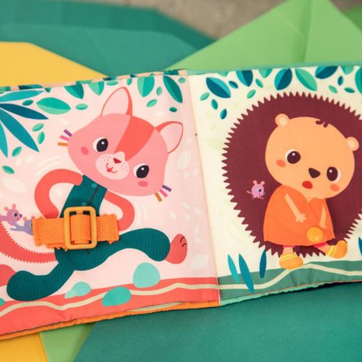 Jules "Aprendo a vestirme"