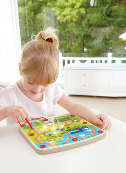 Laberinto magnetico construcción