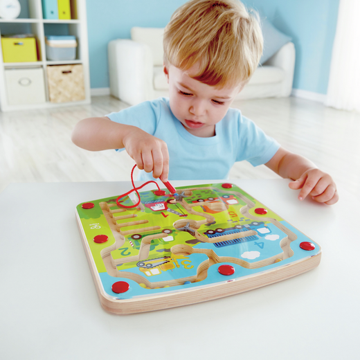 Laberinto magnetico construcción