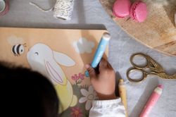 LIBRO MÁGICO JARDÍN DE ROSA CON LÁPICES