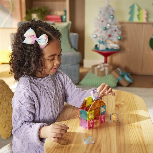 MAGNA-T Travel Gingerbread House