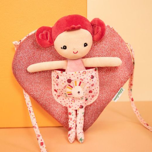 Muñeca Aline con Bolso en Forma de Corazón