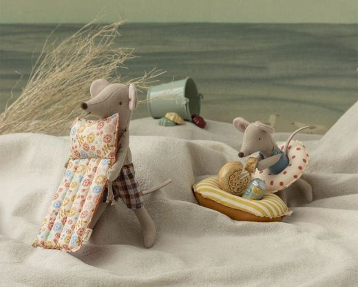 Ratón de playa con colchón de aire, Papá - Flores