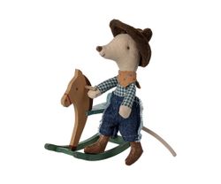 Ratón vaquero en caballito balancín, Hermano menor