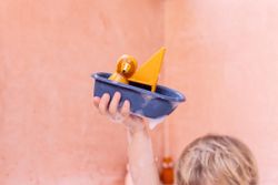 Velero de juguete para el baño - Mr. Lion